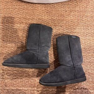BearPaw Gray Winter Boots